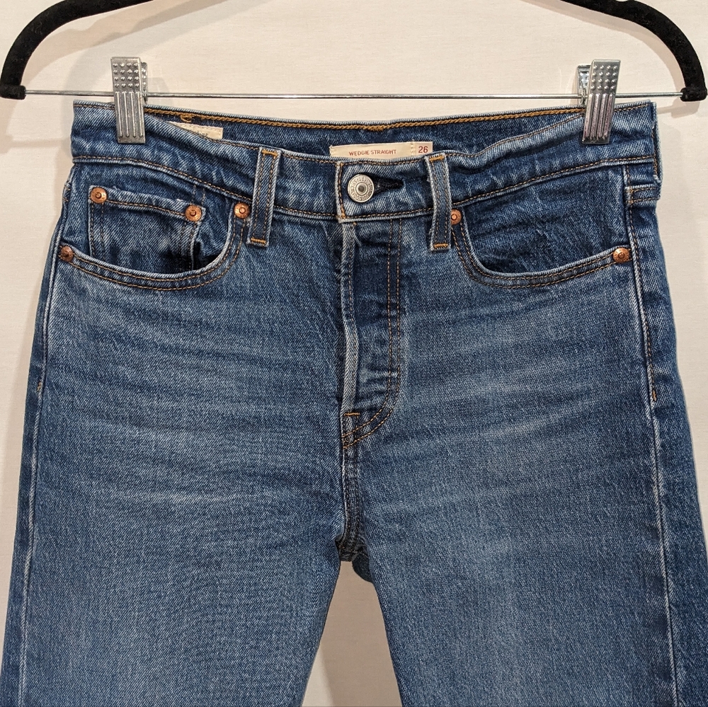 Levi's Wedgie Straight Denim Jean Pant Size 26 - Picture 2 of 11